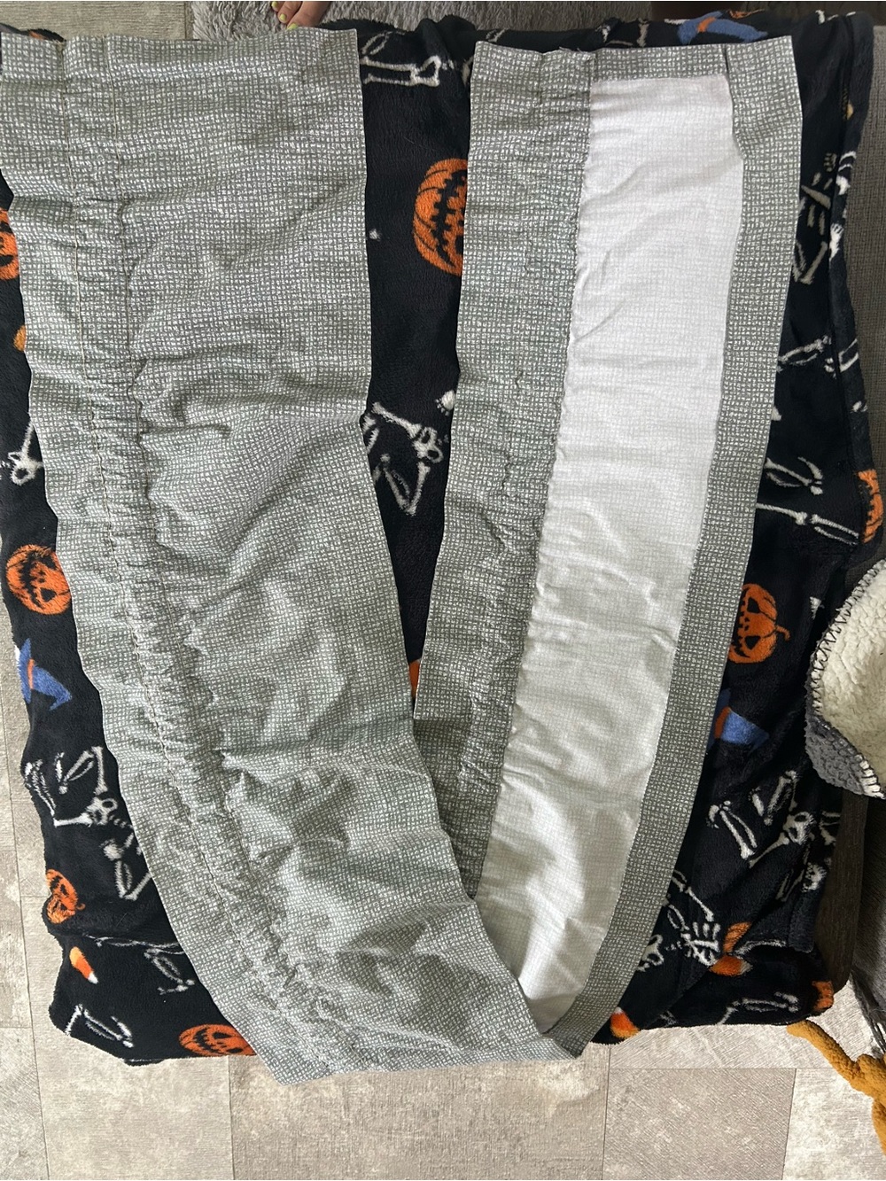 Grey and White Valance
